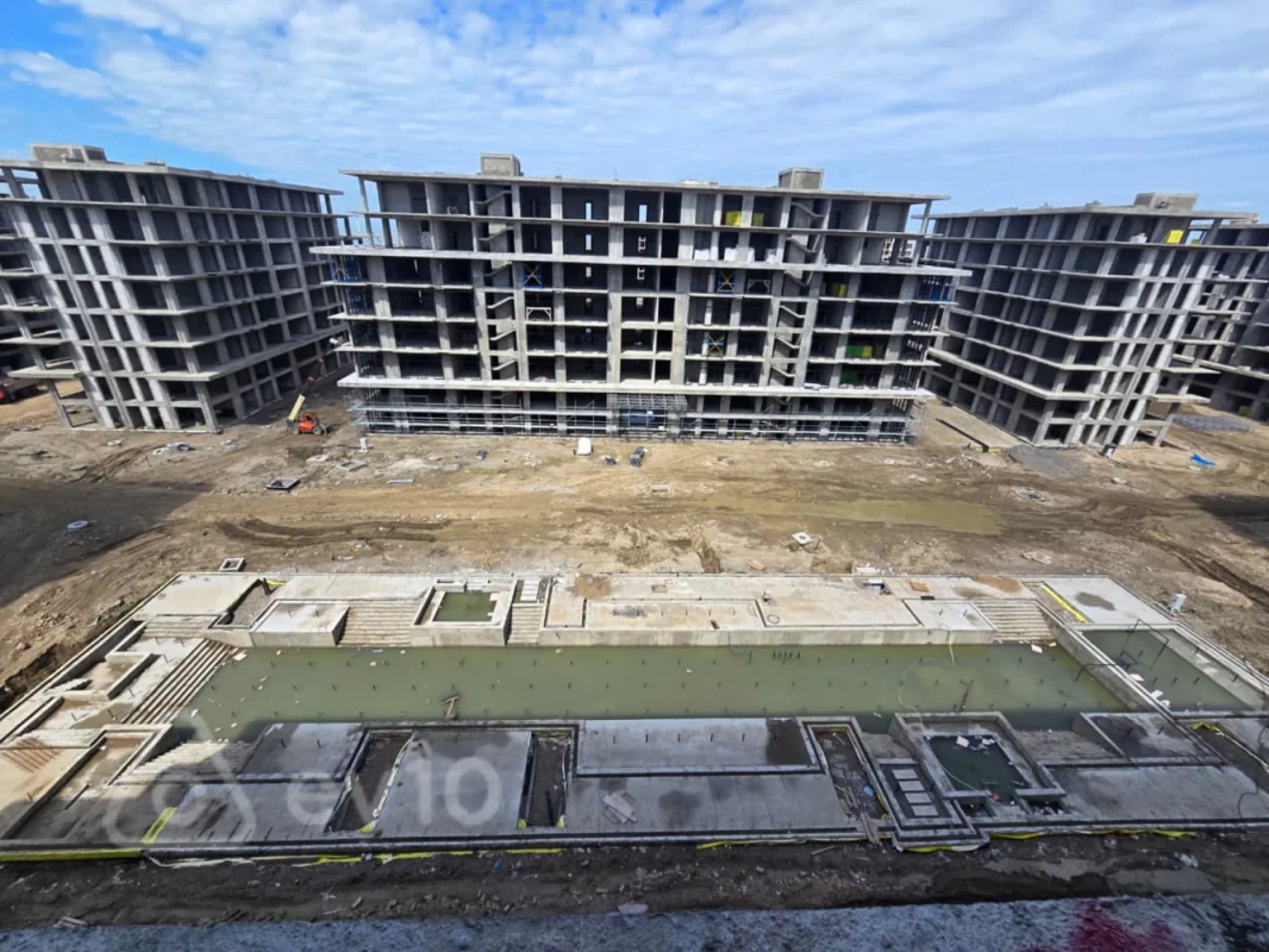 Satılır 2 otaqlı yeni tikili 86 m²