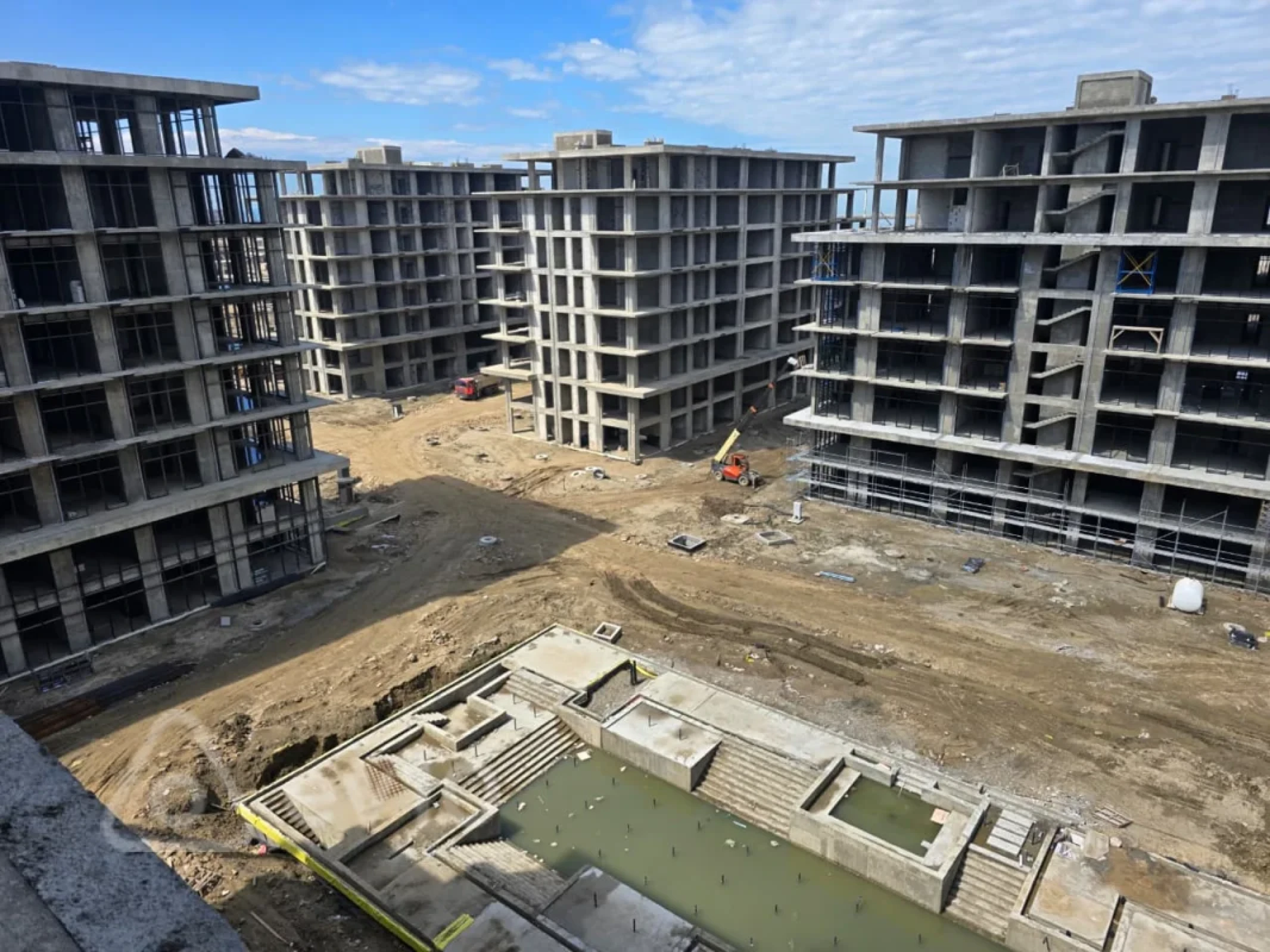 Satılır 2 otaqlı yeni tikili 86 m²