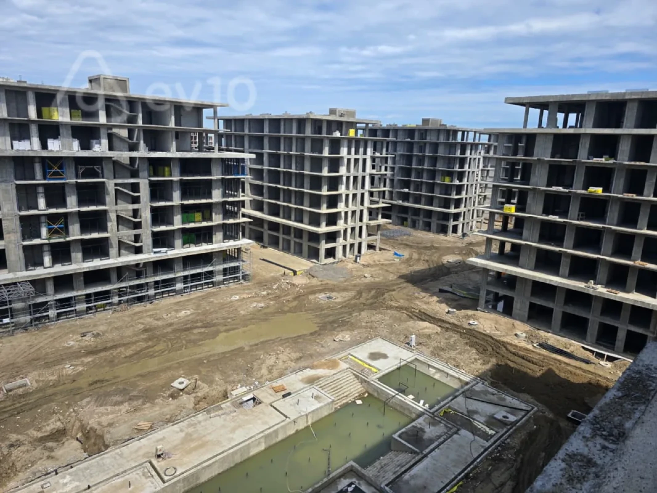 Satılır 2 otaqlı yeni tikili 86 m²