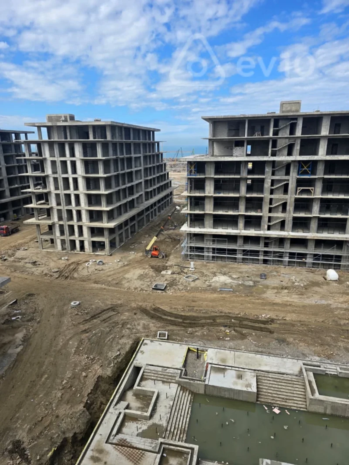 Satılır 2 otaqlı yeni tikili 86 m²