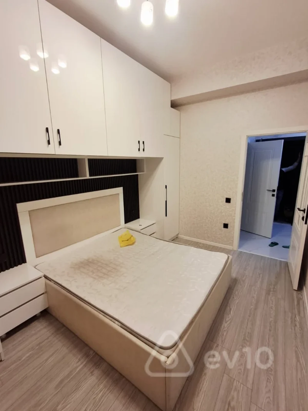 Kirayə verilir 2 otaqlı yeni tikili 57 m²