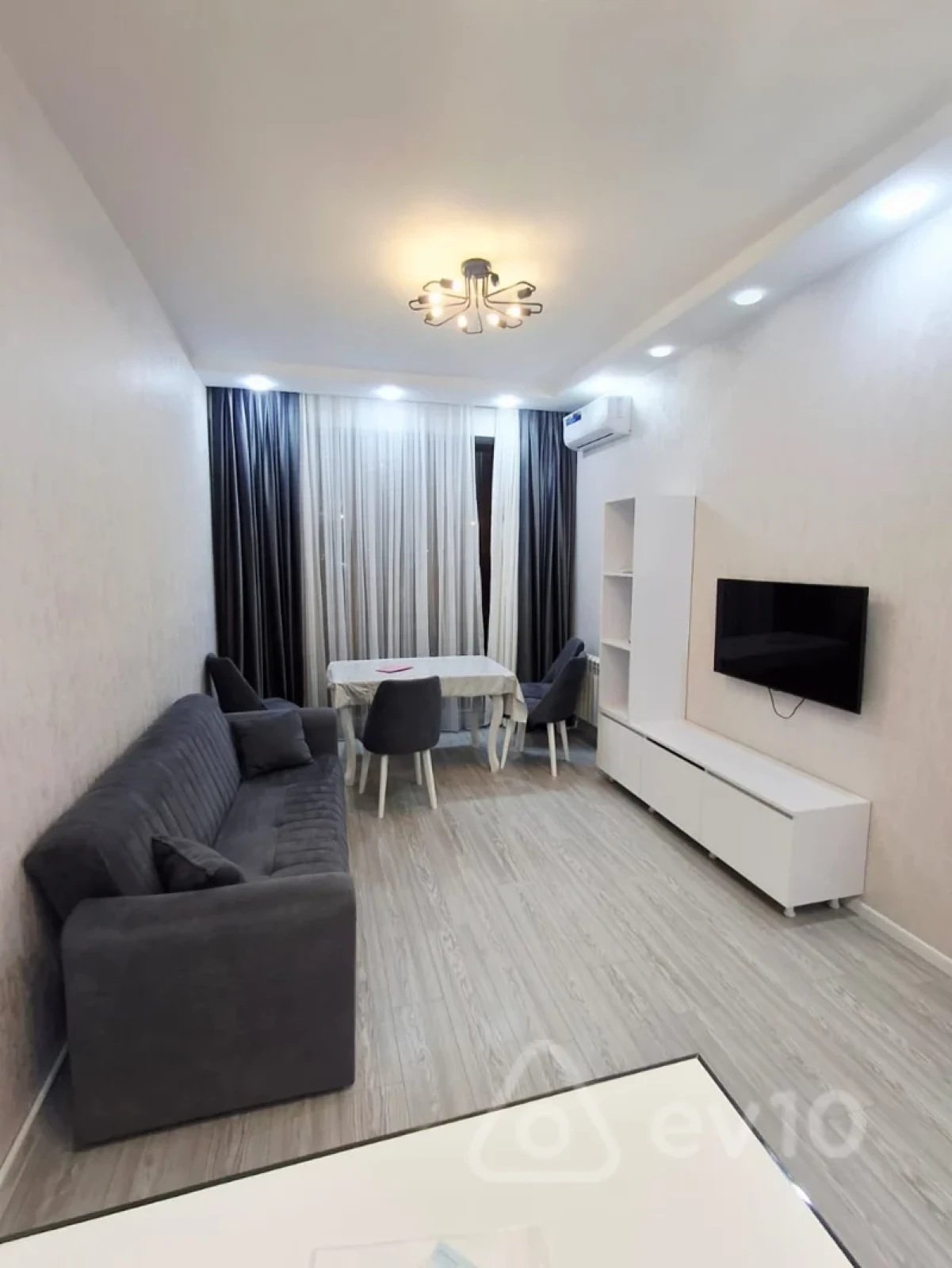Kirayə verilir 2 otaqlı yeni tikili 57 m²