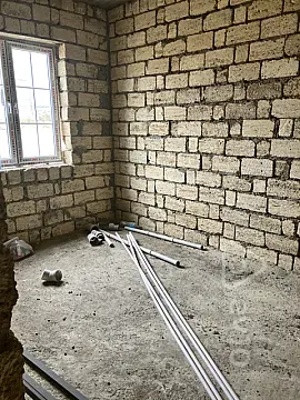 Satılır 4 otaqlı həyət evi 140 m²