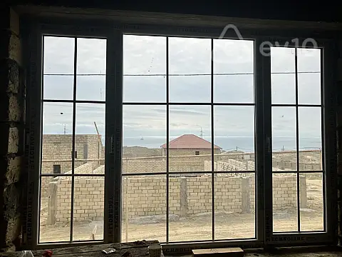 Satılır 4 otaqlı həyət evi 140 m²