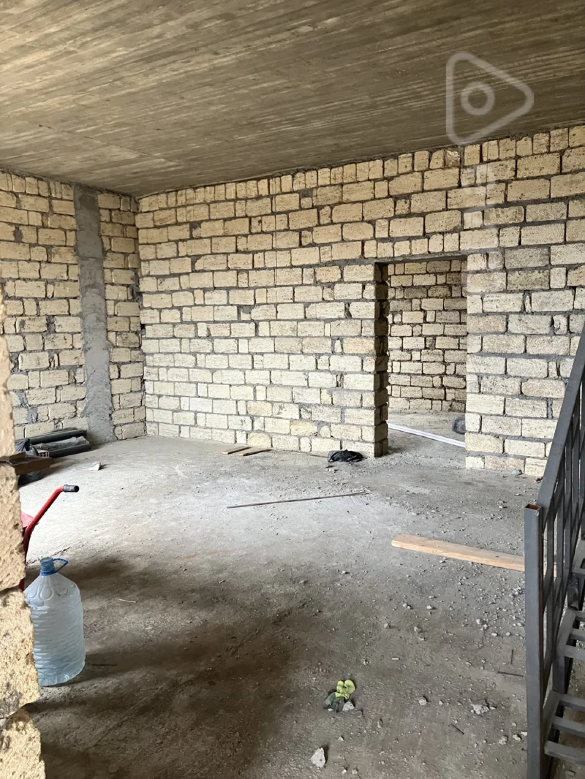 Satılır 4 otaqlı həyət evi 140 m²