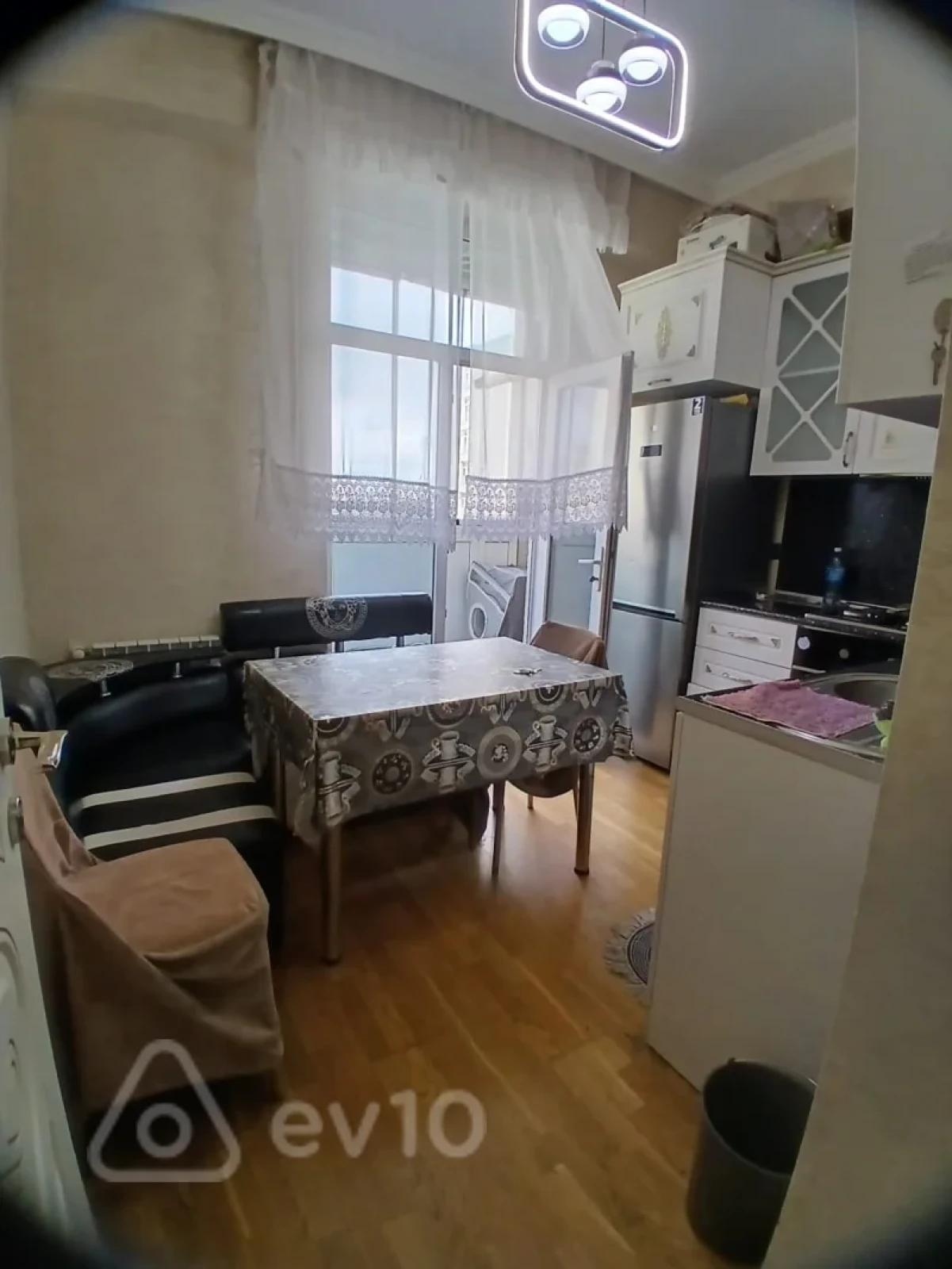Kirayə verilir 2 otaqlı yeni tikili 63 m²