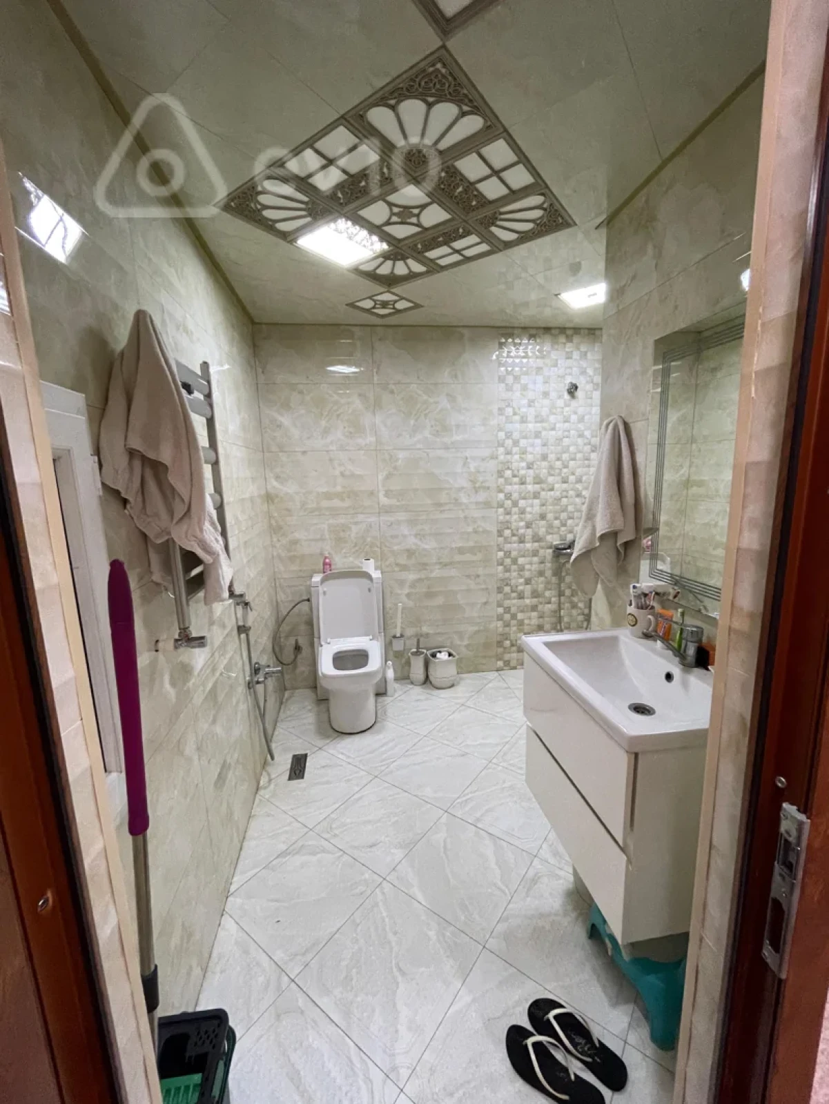 Satılır 4 otaqlı yeni tikili 240 m²