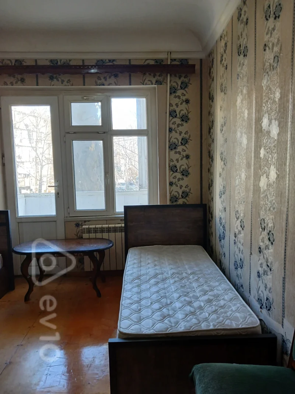 Kirayə verilir 3 otaqlı köhnə tikili 80 m²