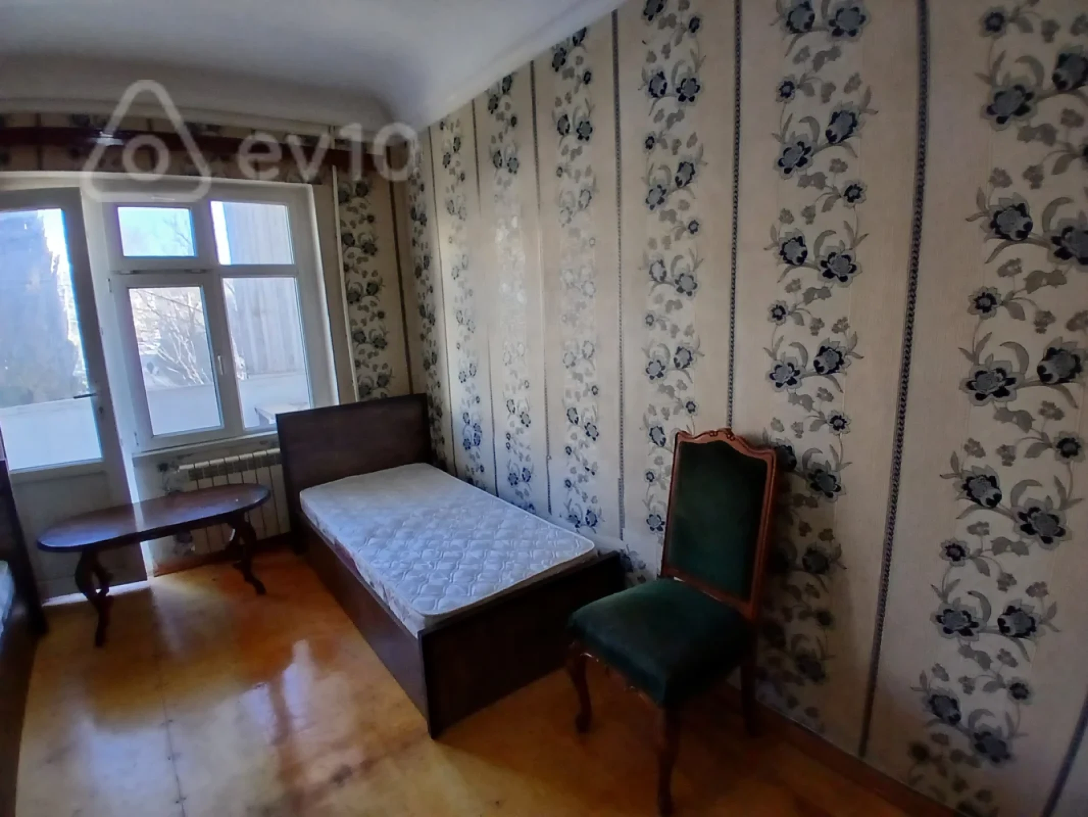 Kirayə verilir 3 otaqlı köhnə tikili 80 m²