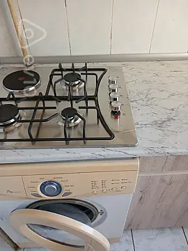 Kirayə verilir 3 otaqlı köhnə tikili 80 m²