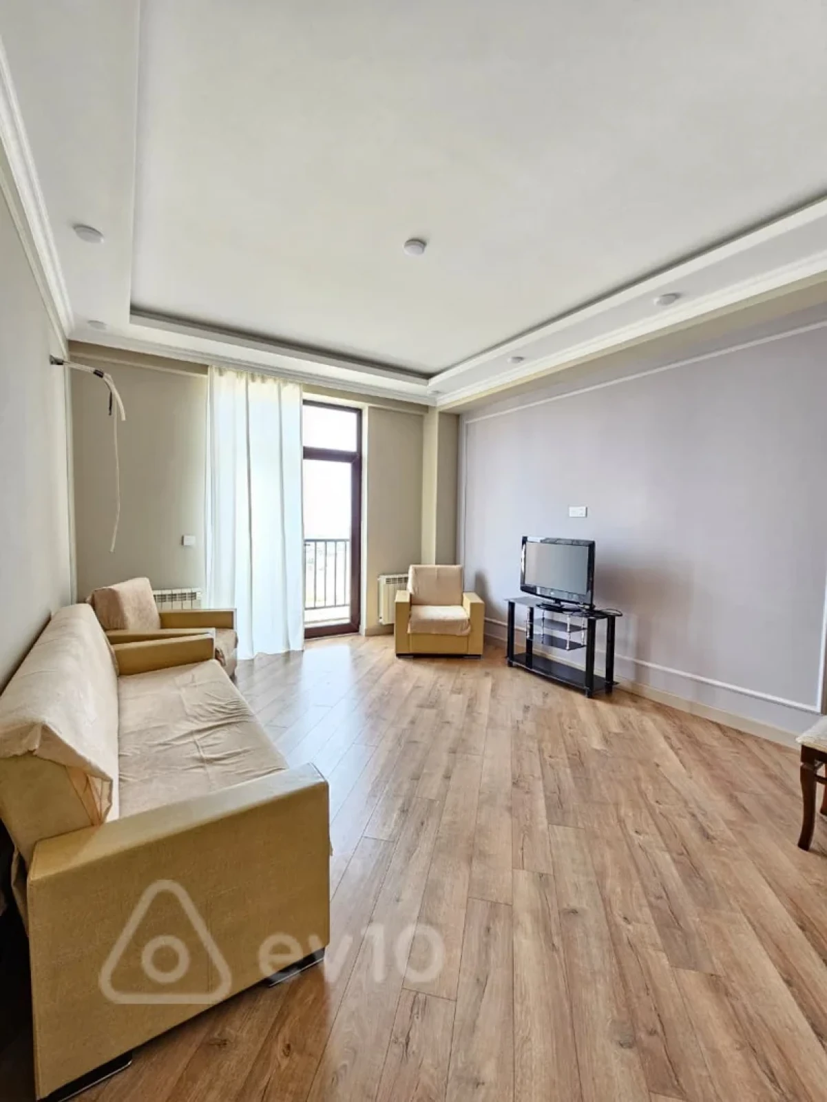 Kirayə verilir 2 otaqlı yeni tikili 85 m²