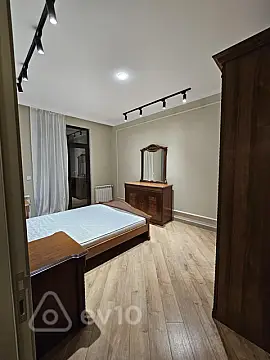 Kirayə verilir 2 otaqlı yeni tikili 85 m²