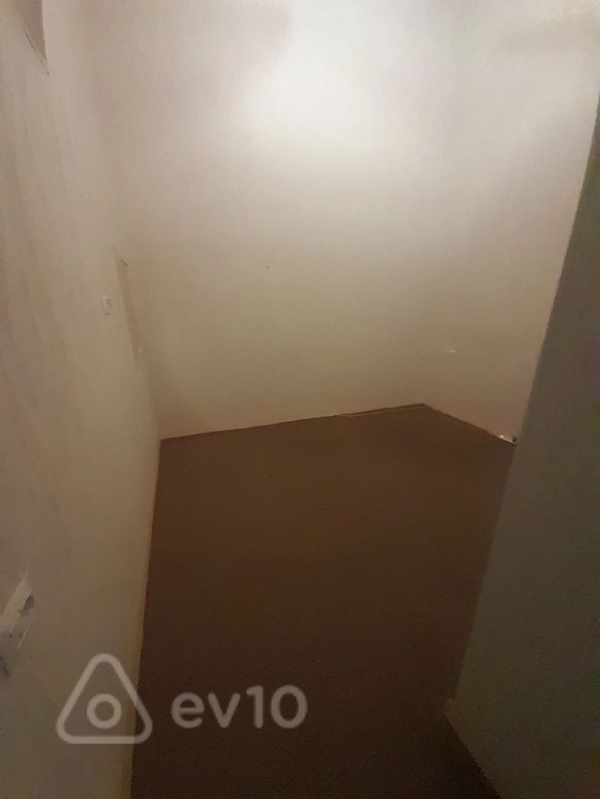 Kirayə verilir mənzil 17 m²