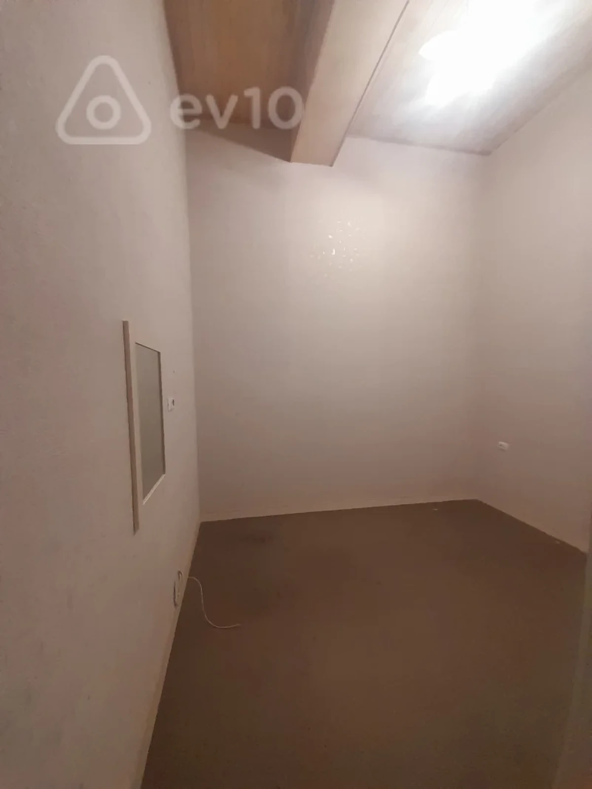 Kirayə verilir mənzil 17 m²