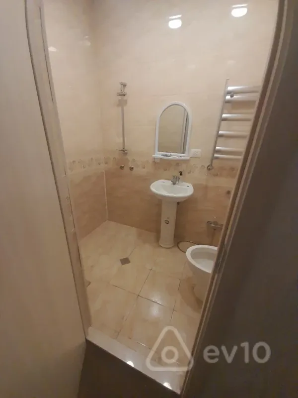 Kirayə verilir mənzil 17 m²