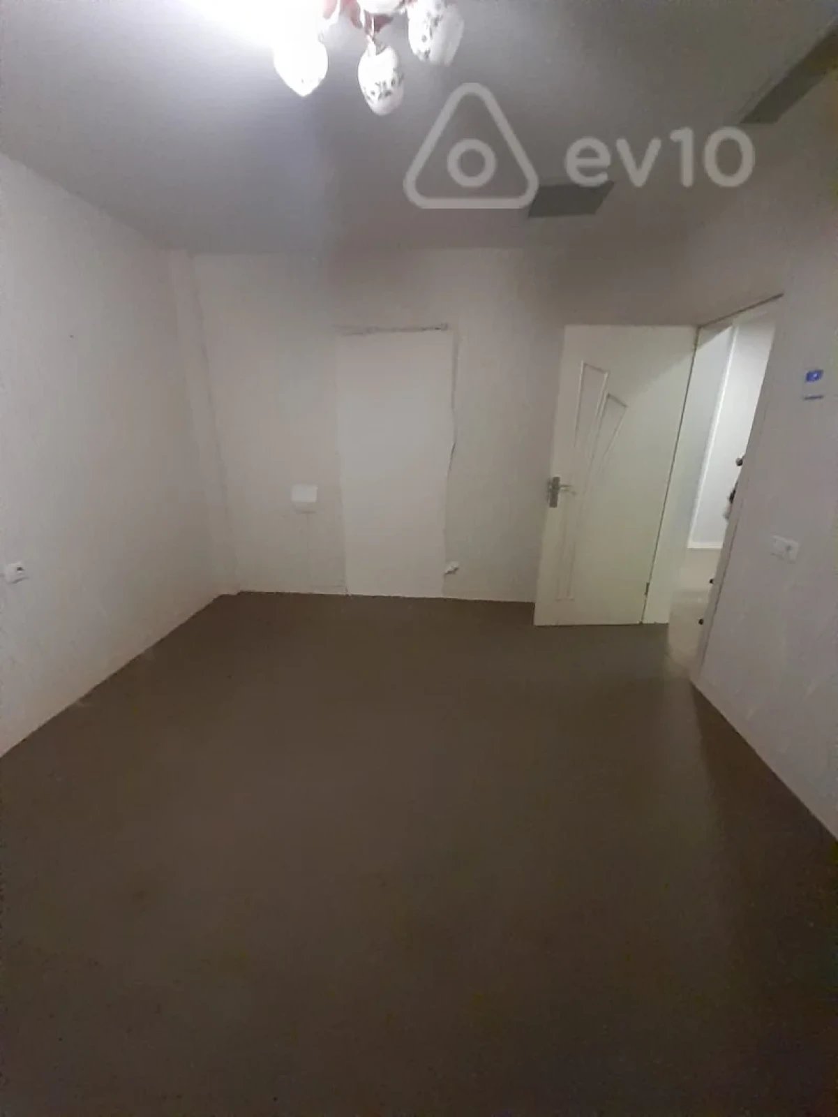 Kirayə verilir mənzil 17 m²