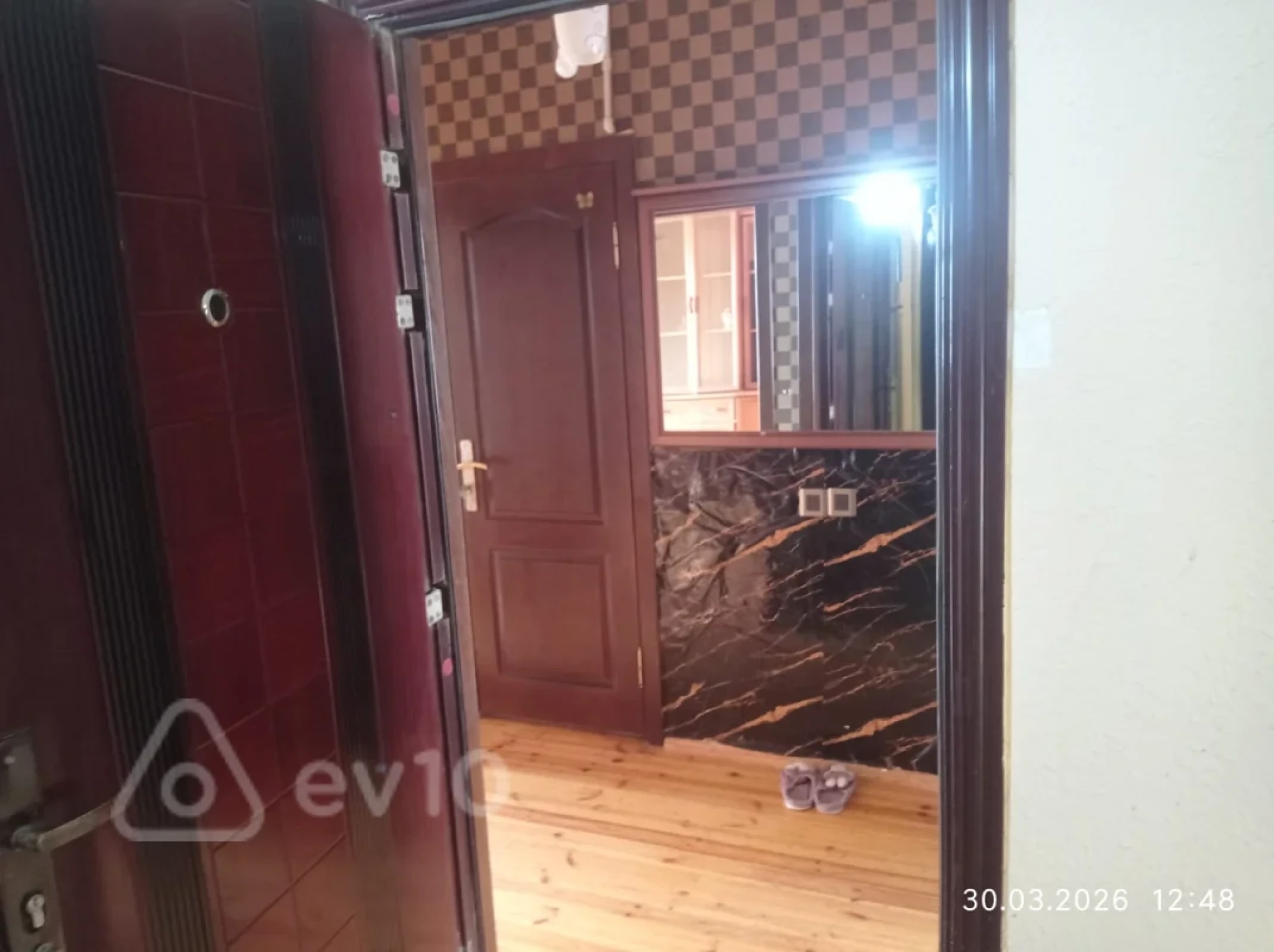 Kirayə verilir 2 otaqlı köhnə tikili 50 m²