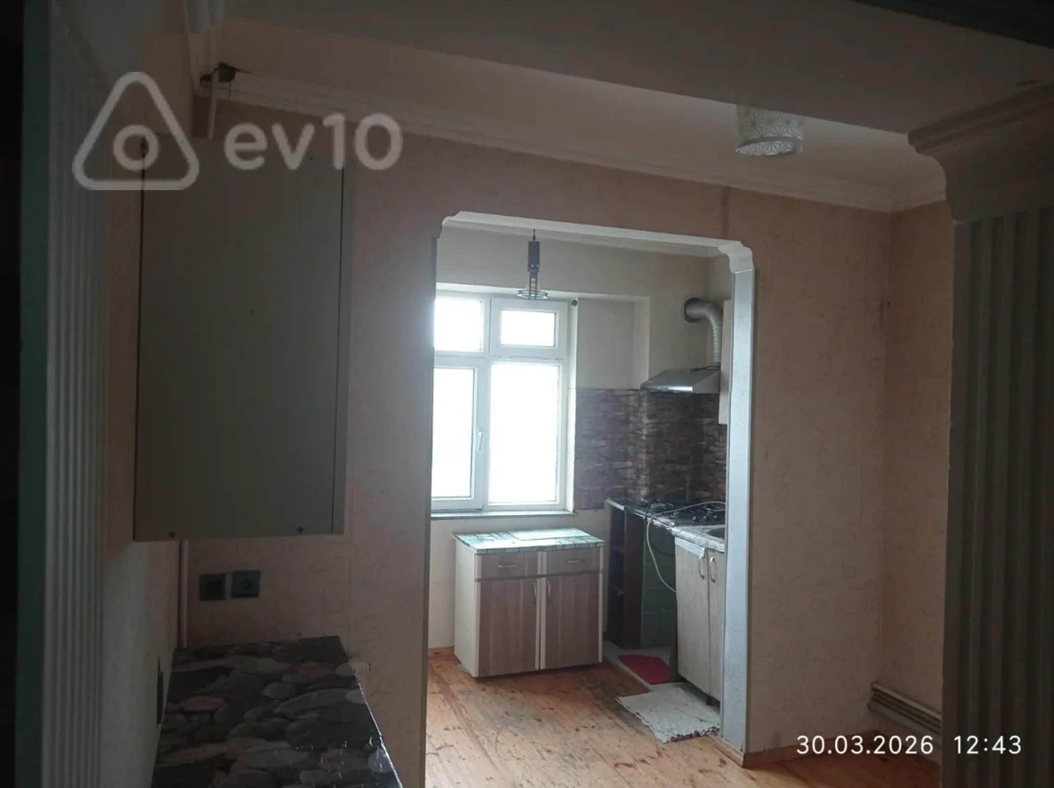 Kirayə verilir 2 otaqlı köhnə tikili 50 m²