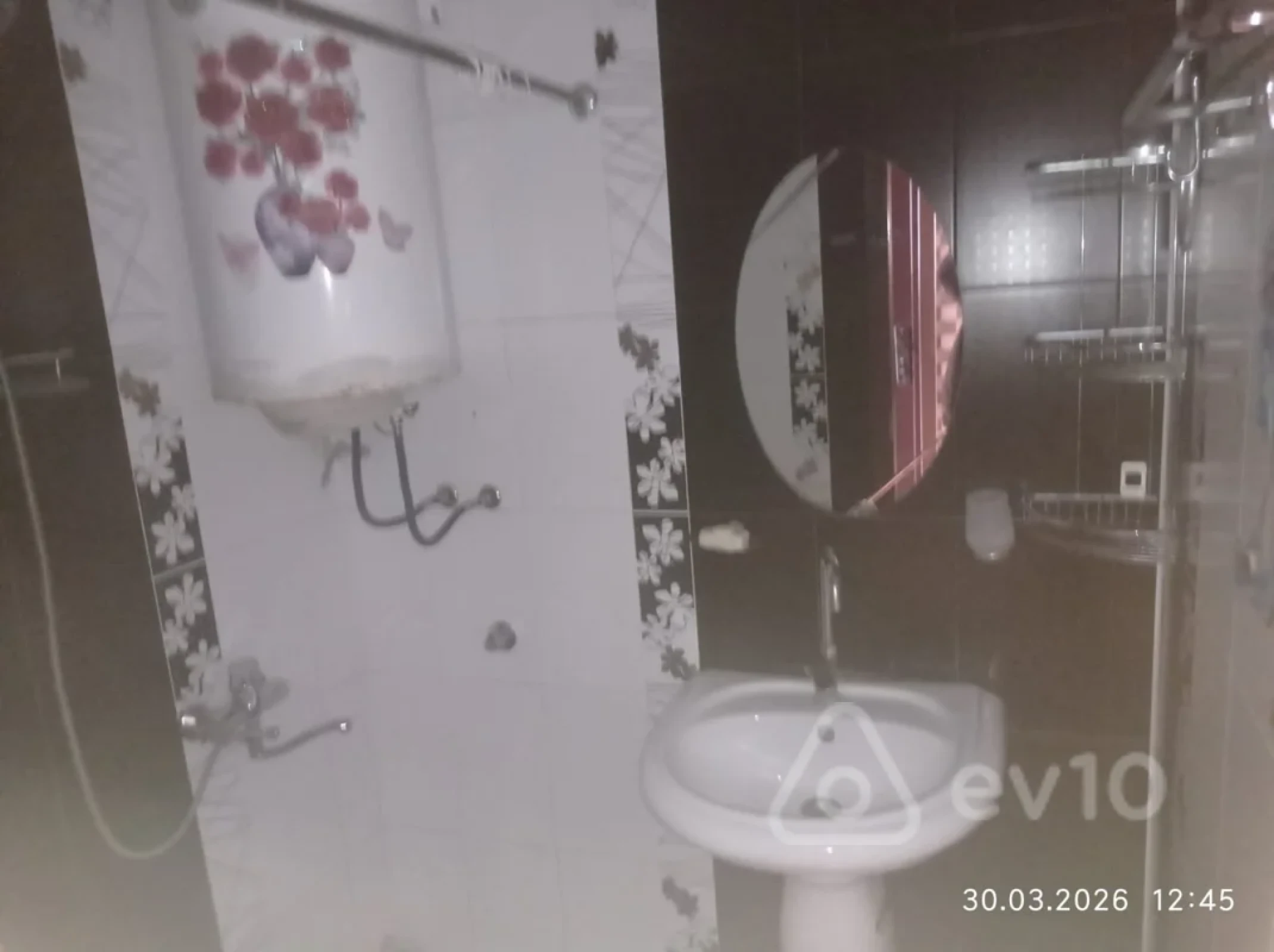 Kirayə verilir 2 otaqlı köhnə tikili 50 m²