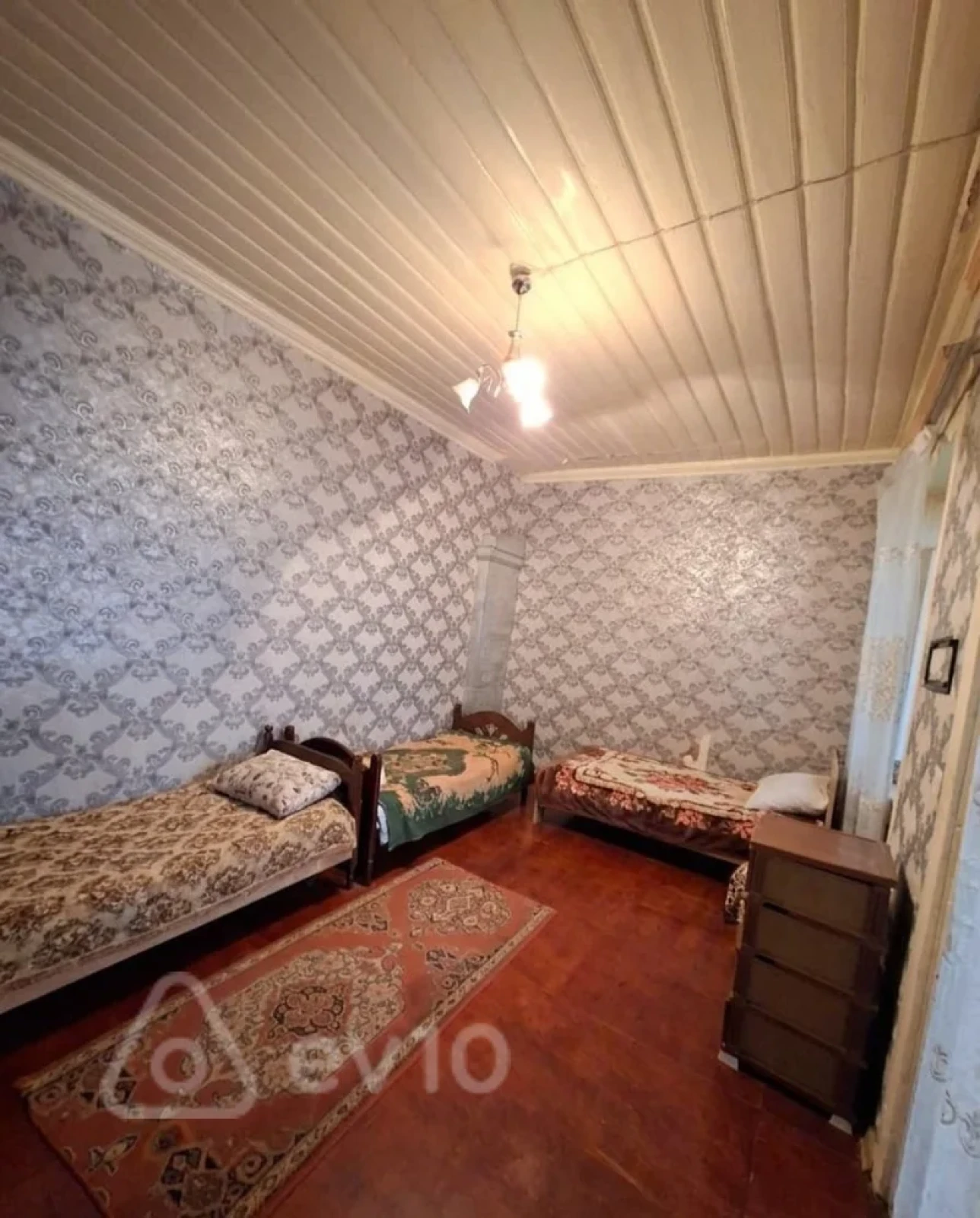 Kirayə verilir 4 otaqlı köhnə tikili 89.7 m²