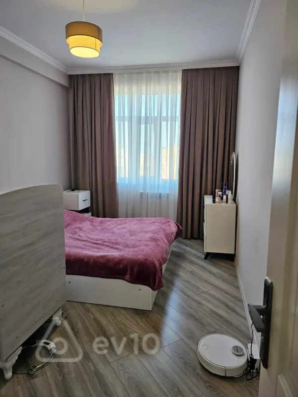 Satılır 3 otaqlı yeni tikili 70 m²