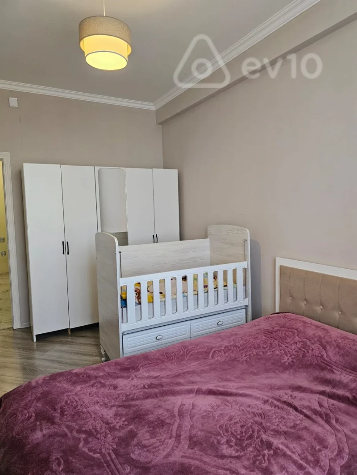 Satılır 3 otaqlı yeni tikili 70 m²