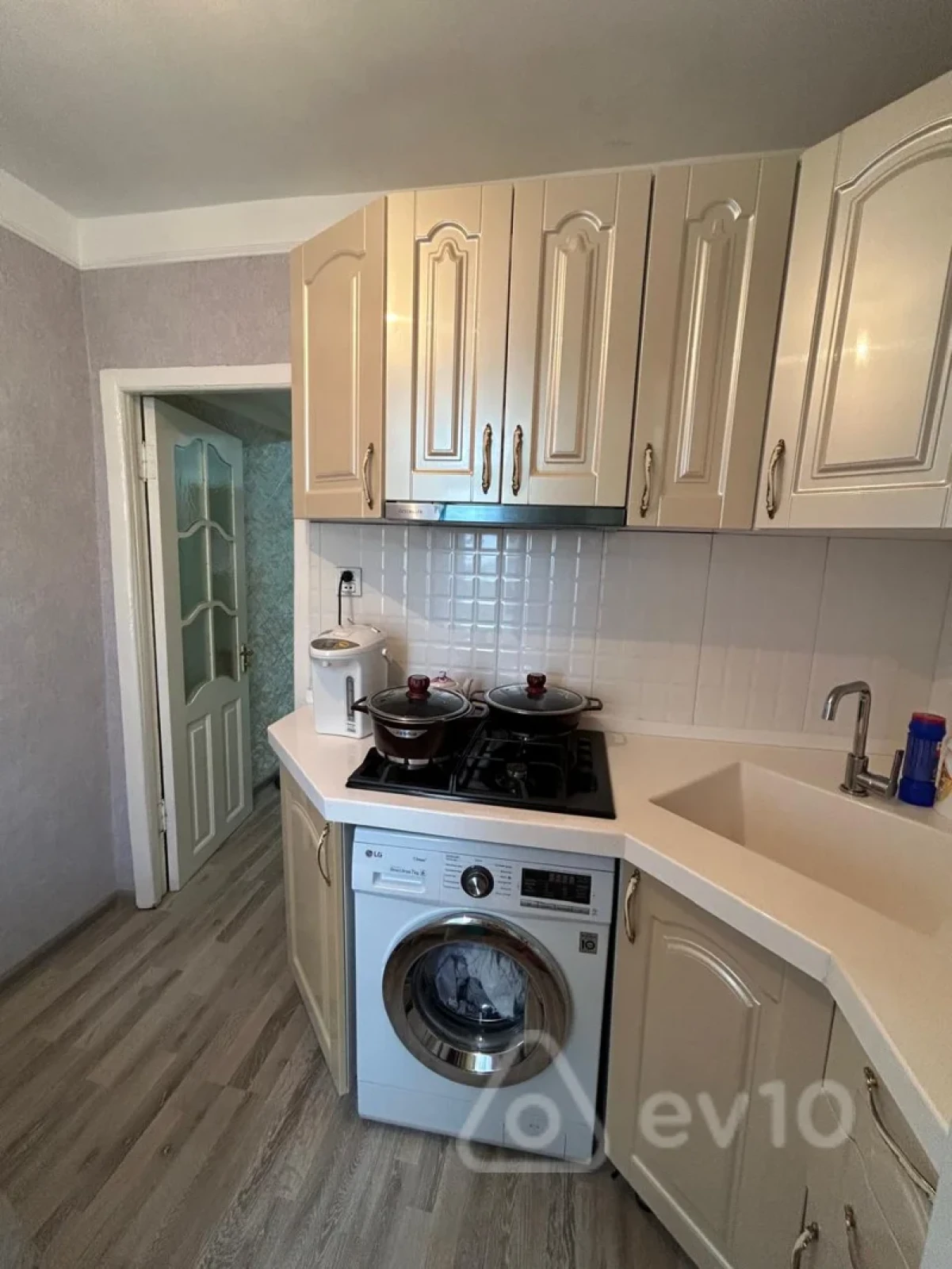 Satılır 3 otaqlı yeni tikili 72 m²