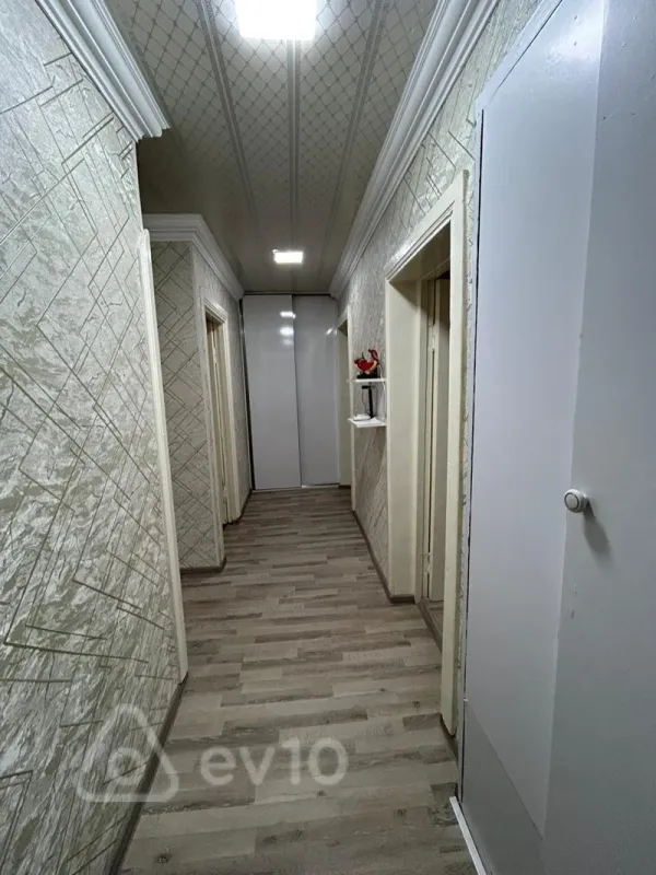 Satılır 3 otaqlı yeni tikili 72 m²