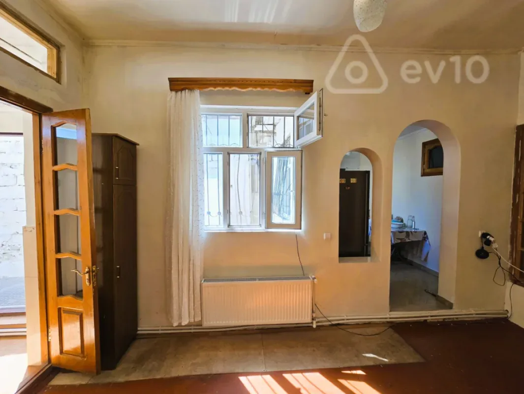 Satılır 4 otaqlı həyət evi 100 m²