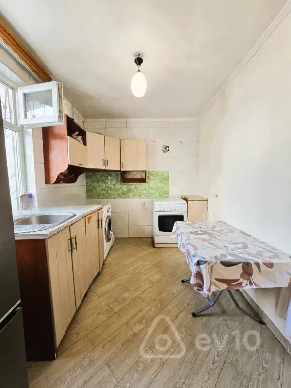 Satılır 4 otaqlı həyət evi 100 m²