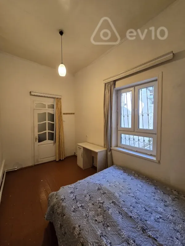 Satılır 4 otaqlı həyət evi 100 m²