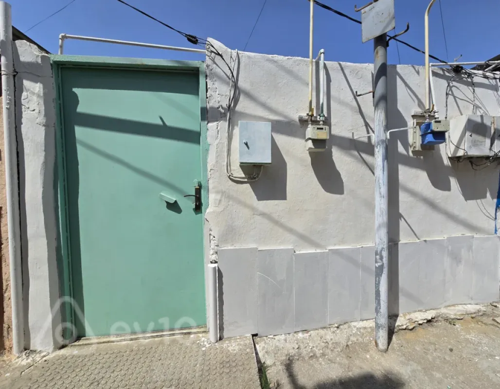 Satılır 4 otaqlı həyət evi 100 m²