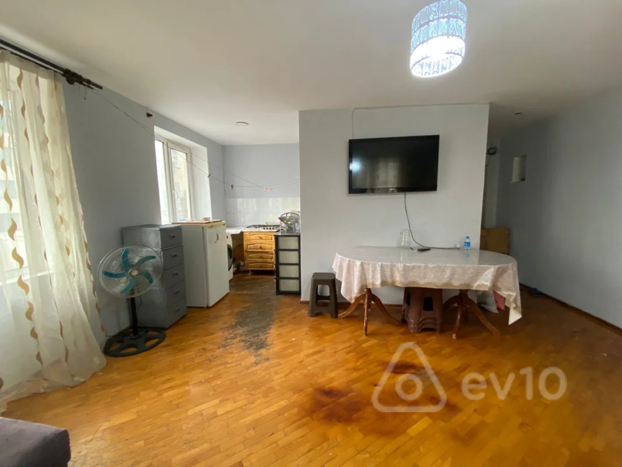Kirayə verilir 1 otaqlı köhnə tikili 35 m²