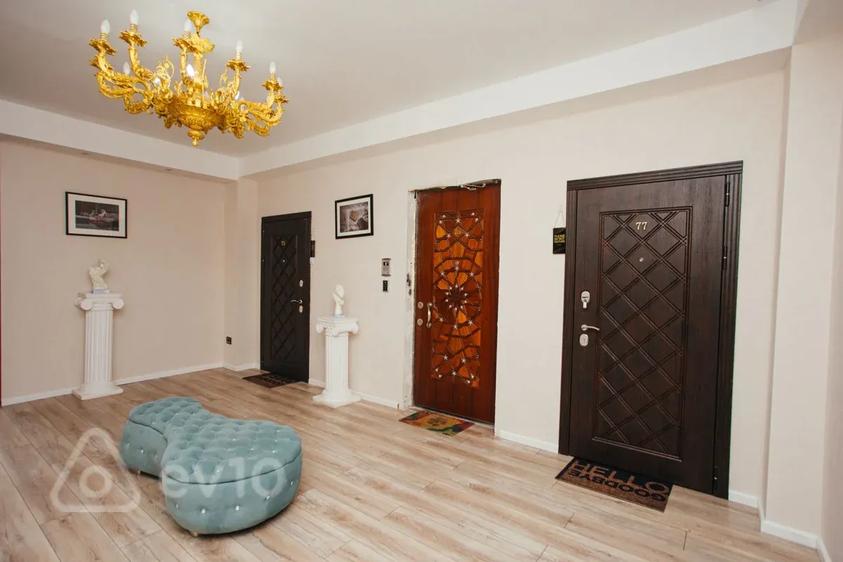 Kirayə verilir 3 otaqlı yeni tikili 167 m²