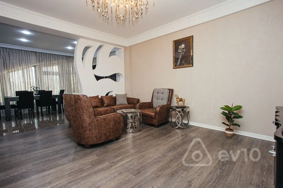 Kirayə verilir 3 otaqlı yeni tikili 167 m²