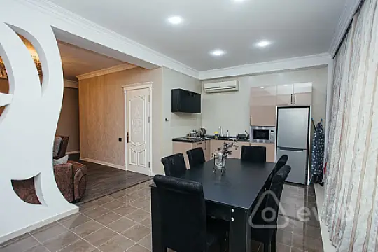 Kirayə verilir 3 otaqlı yeni tikili 167 m²