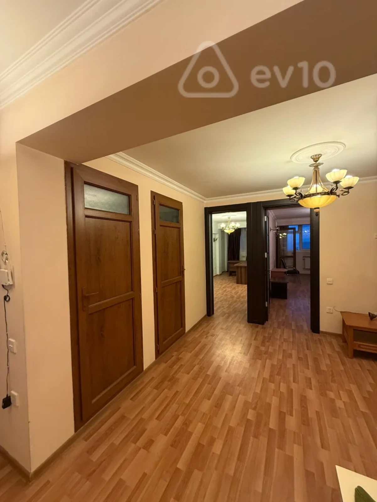 Kirayə verilir 3 otaqlı ofis 80 m²