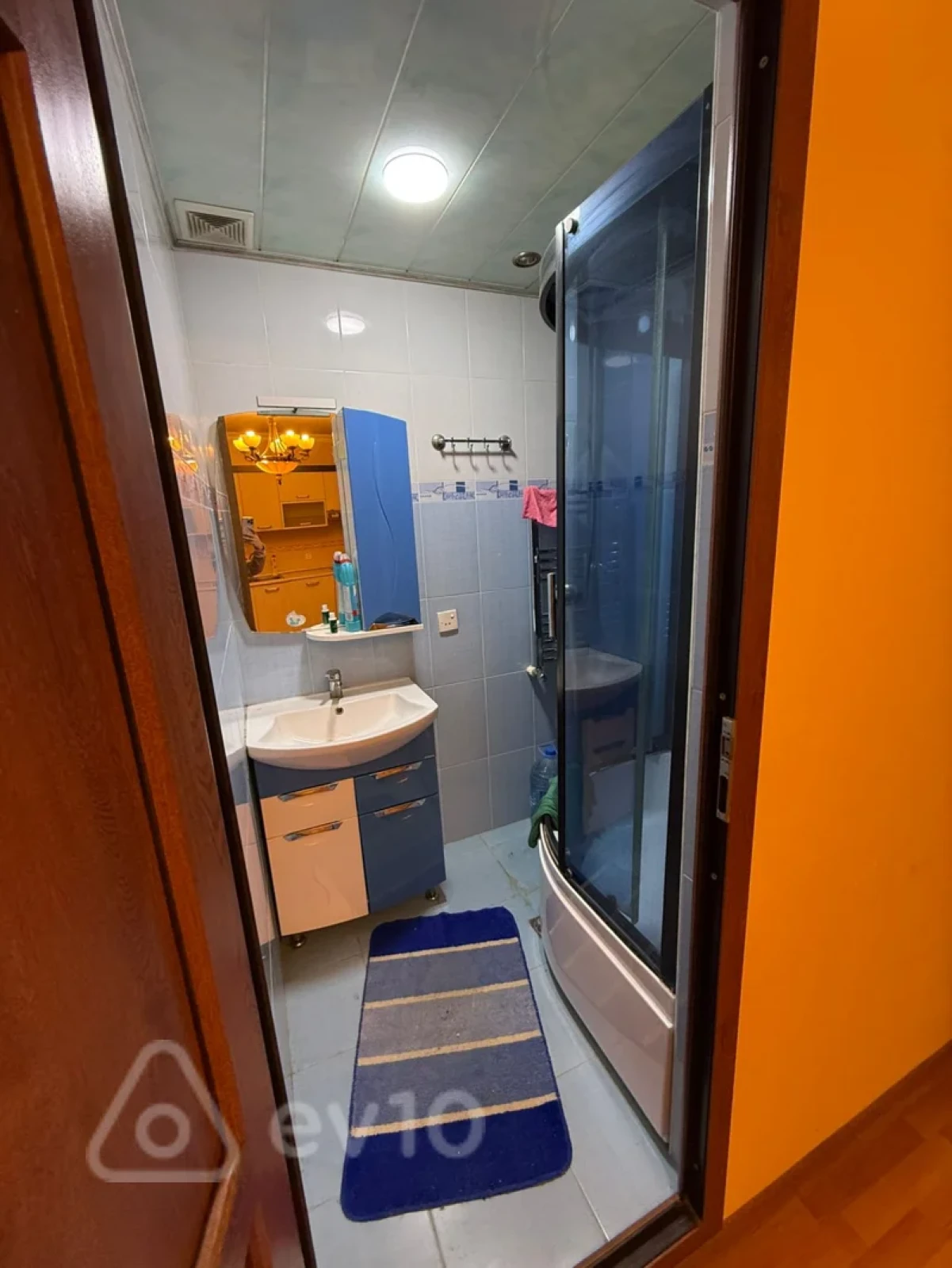 Kirayə verilir 3 otaqlı ofis 80 m²