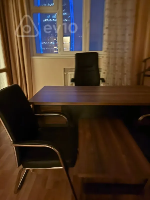 Kirayə verilir 3 otaqlı ofis 80 m²