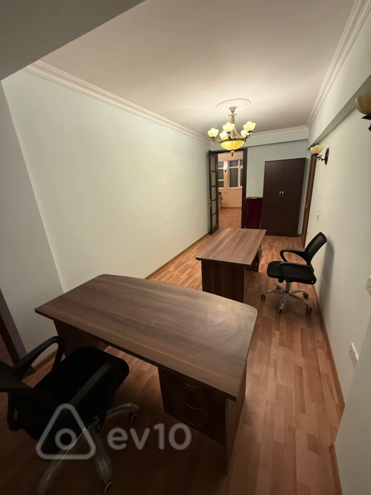 Kirayə verilir 3 otaqlı ofis 80 m²