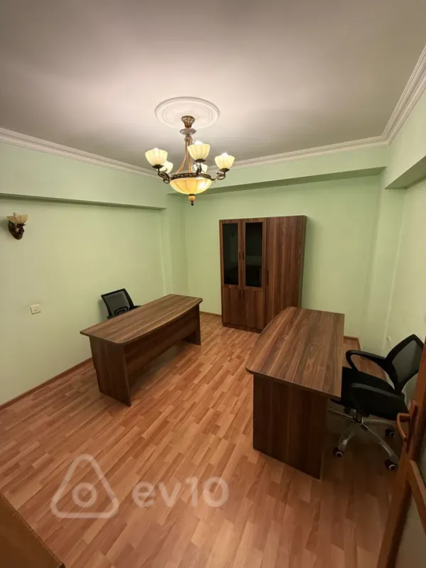Kirayə verilir 3 otaqlı ofis 80 m²