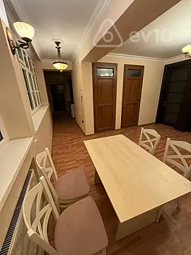 Kirayə verilir 3 otaqlı ofis 80 m²
