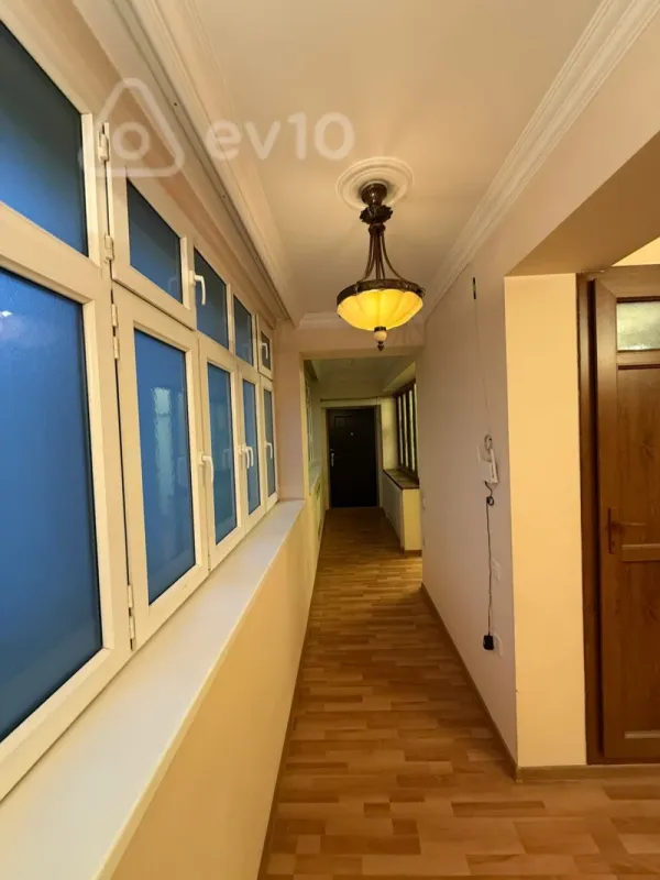 Kirayə verilir 3 otaqlı ofis 80 m²