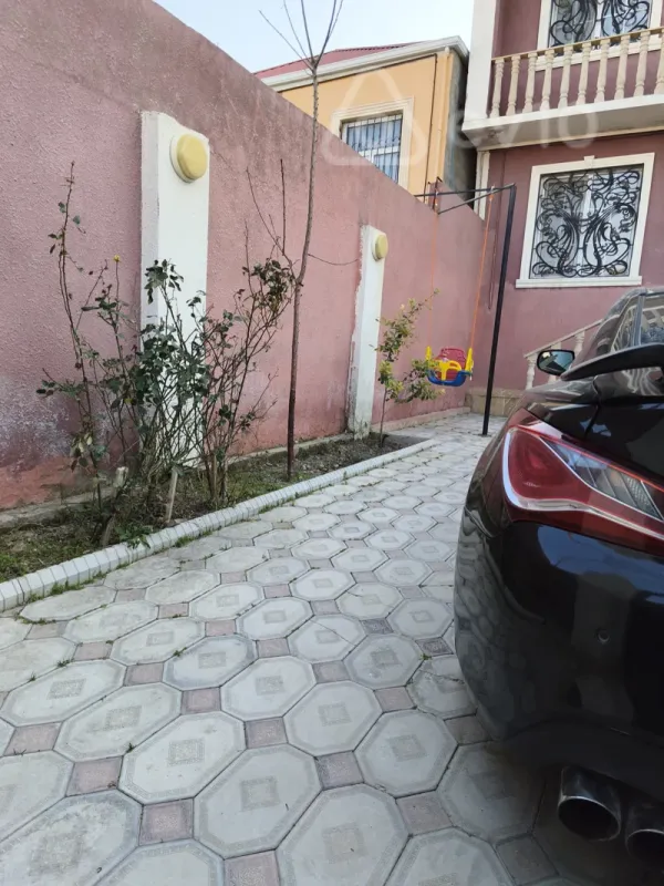 Satılır 4 otaqlı həyət evi 120 m²