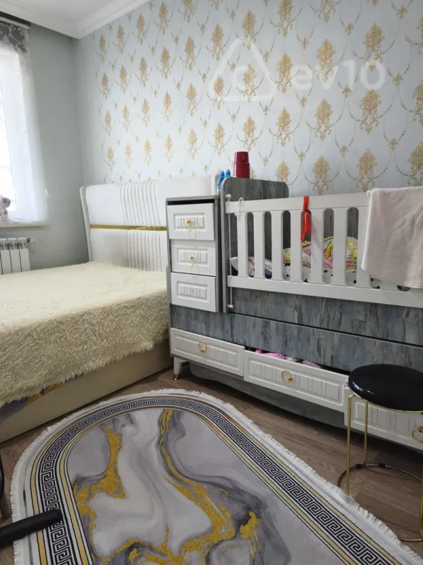 Satılır 4 otaqlı həyət evi 120 m²