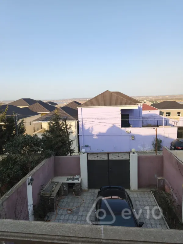 Satılır 4 otaqlı həyət evi 120 m²