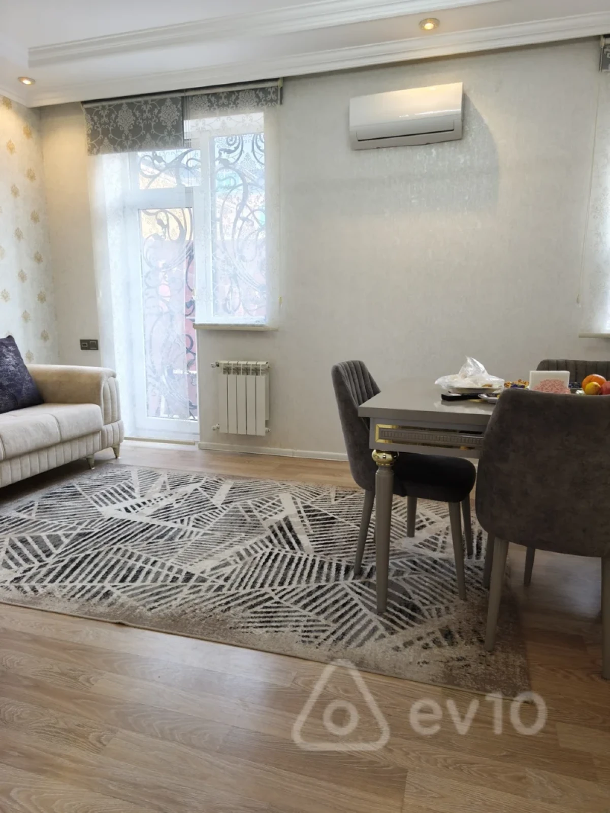 Satılır 4 otaqlı həyət evi 120 m²