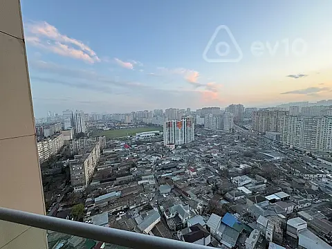 Kirayə verilir 3 otaqlı yeni tikili 140 m²