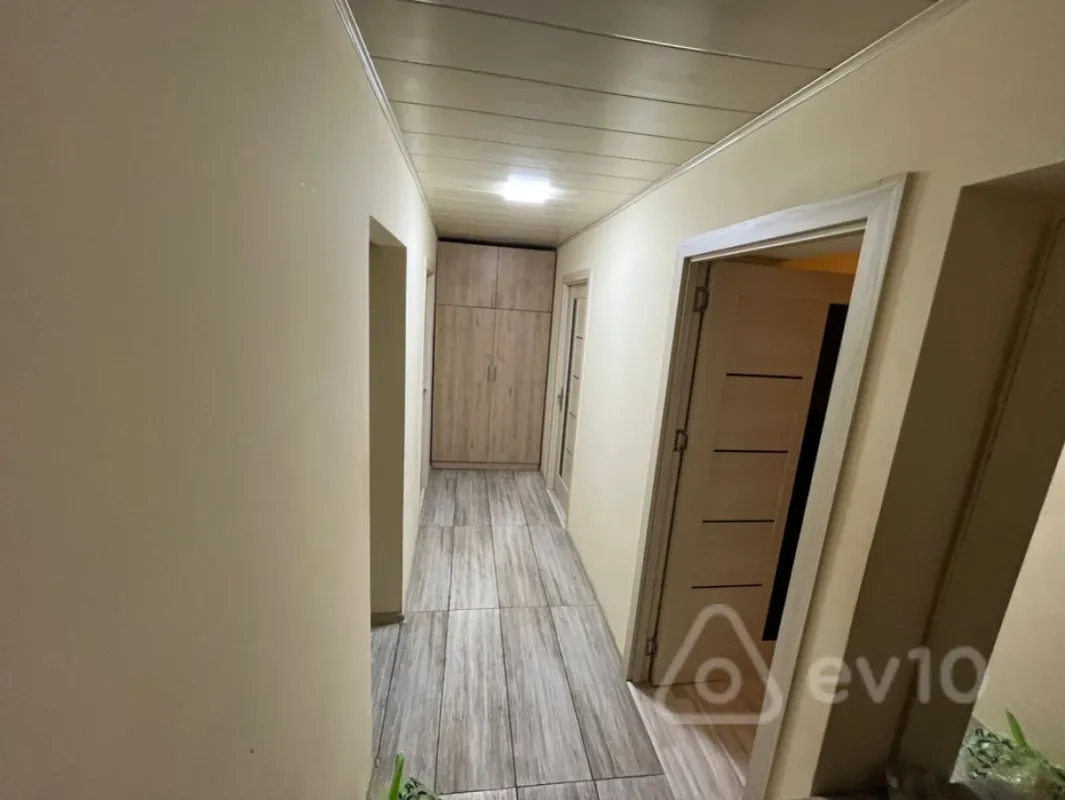 Kirayə verilir 3 otaqlı köhnə tikili 75 m²