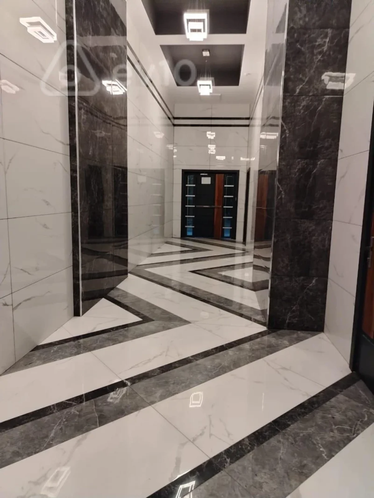 Kirayə verilir 3 otaqlı yeni tikili 190 m²